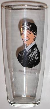 Glas John The Beatle (Paul).jpg